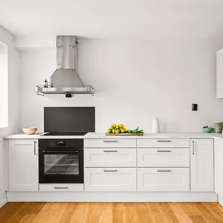 Leilighet Spacious Gem In Old Town I New 2025 I 3 Bed 2 Bath