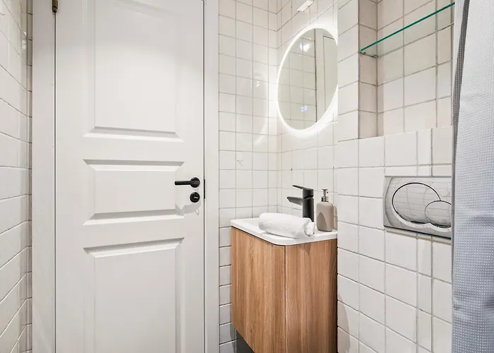 Spacious Gem In Old Town I New 2025 I 3 Bed 2 Bath Apartman