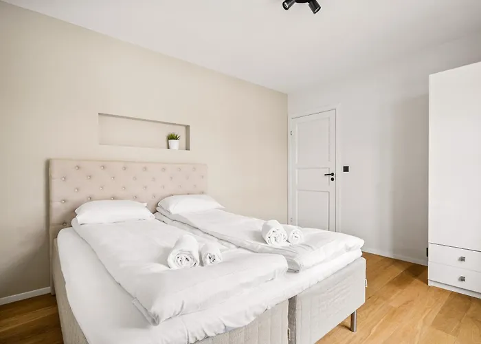 Spacious Gem In Old Town I New 2025 I 3 Bed 2 Bath Apartman Bergen