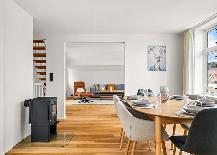 Apartman Spacious Gem In Old Town I New 2025 I 3 Bed 2 Bath Bergen